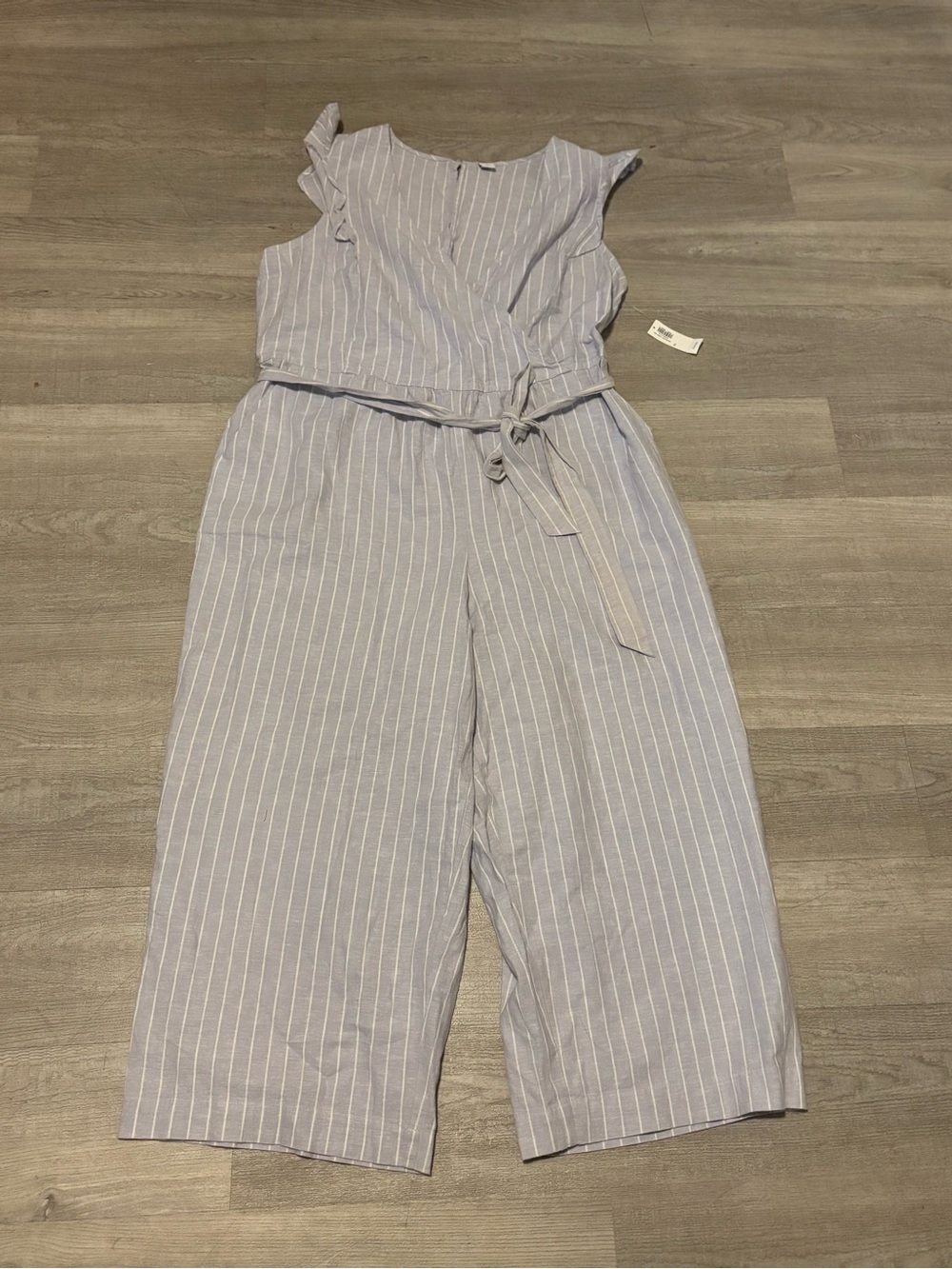 Women’s Jumper Sz XL Light Blue White Stripe Vacation Getaway Girls Trip NWT
